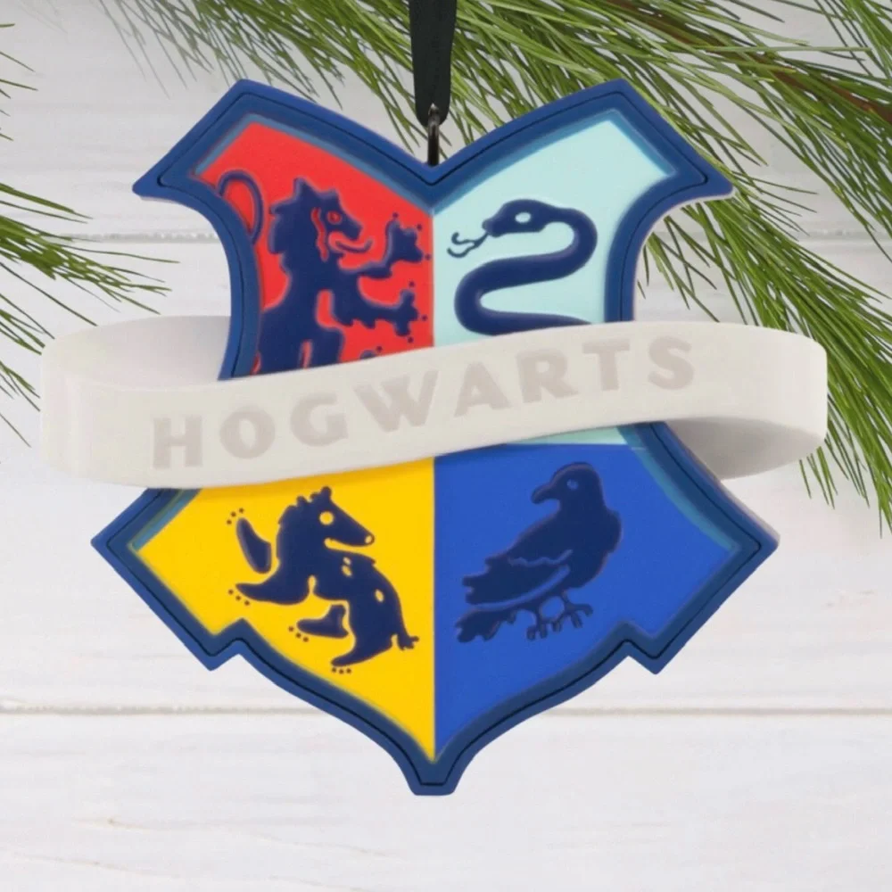Hallmark Harry Potter “Hogwarts Crest” Christmas Ornament (NWT)